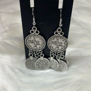 -013 NWOT BOHEMIAN VINTAGE STYLE ALLOY EARRINGS WITH ROUND HOOP & COIN DANGLES.
